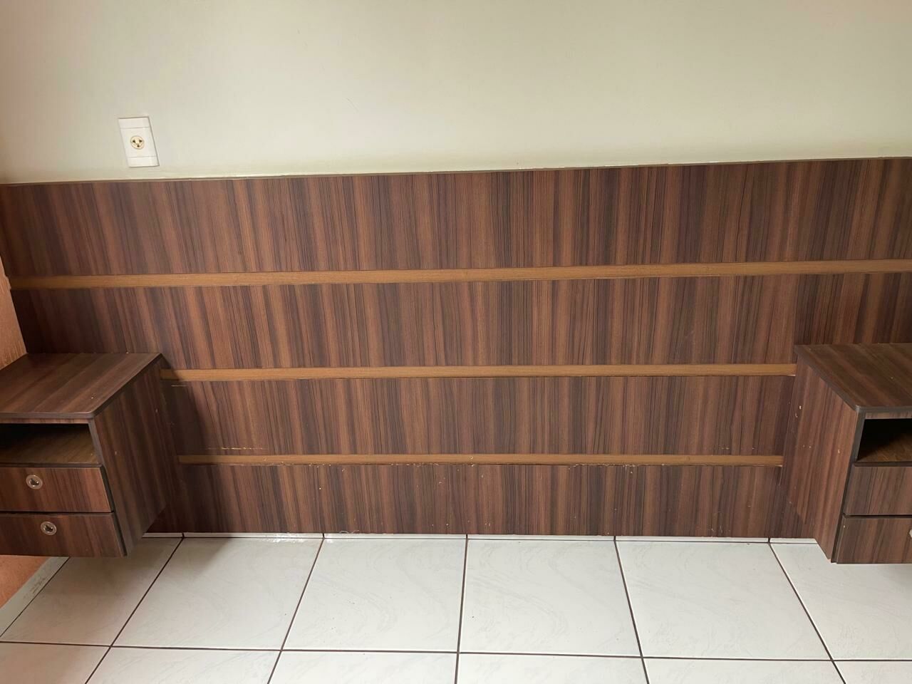Imagem do VENDA - CASA NO CENTRO , AVENIDA PRINCIPAL ( ILDEFONSO CARNEIRO )